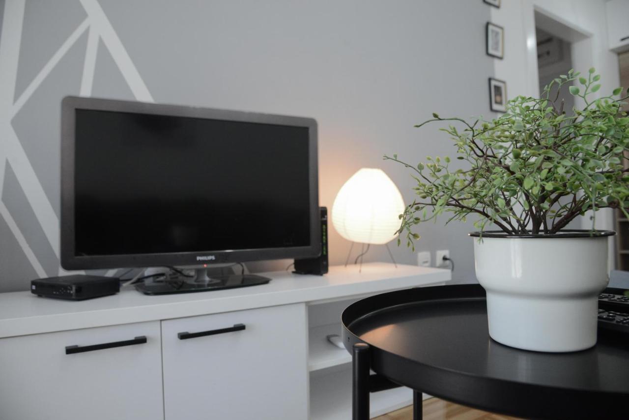Apartment Dobraya Grey Novi Sad Luaran gambar