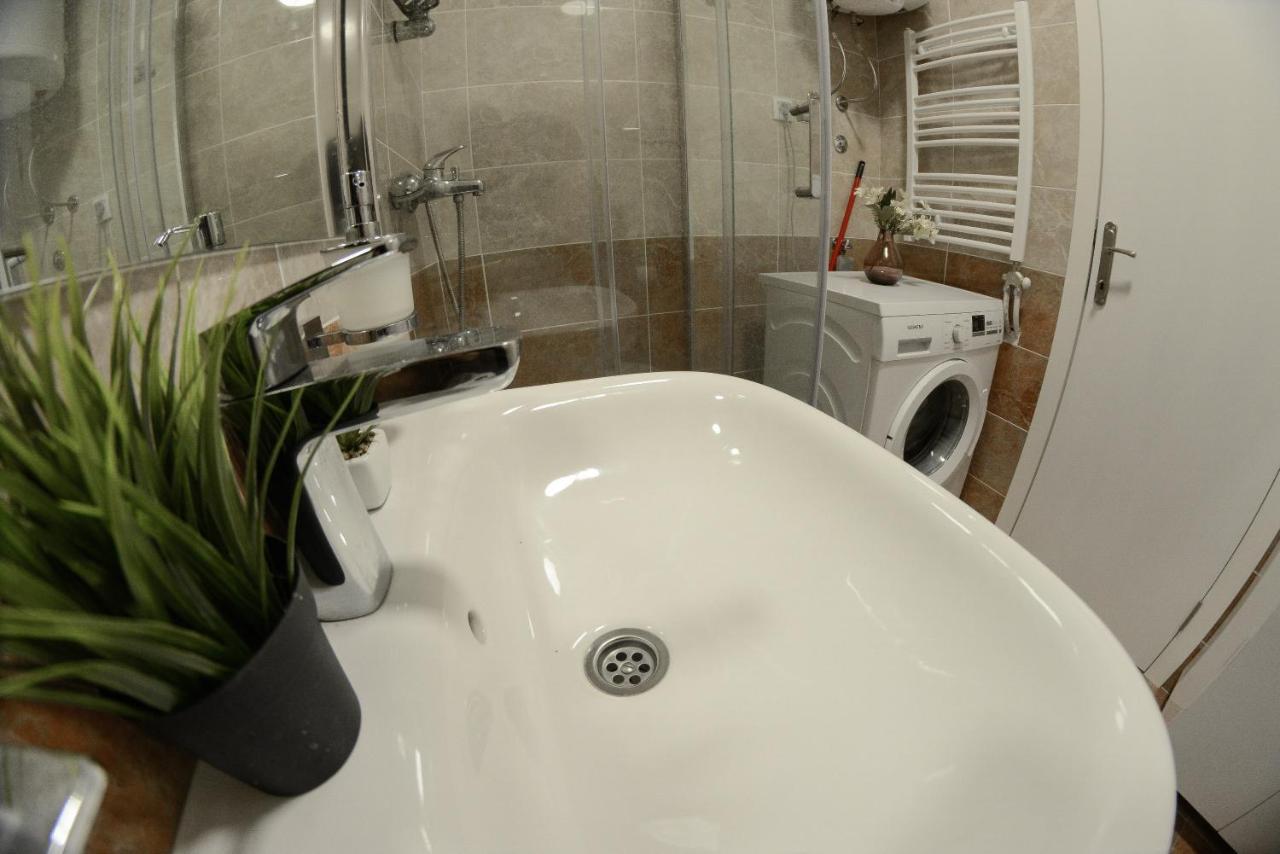 Apartment Dobraya Grey Novi Sad Luaran gambar
